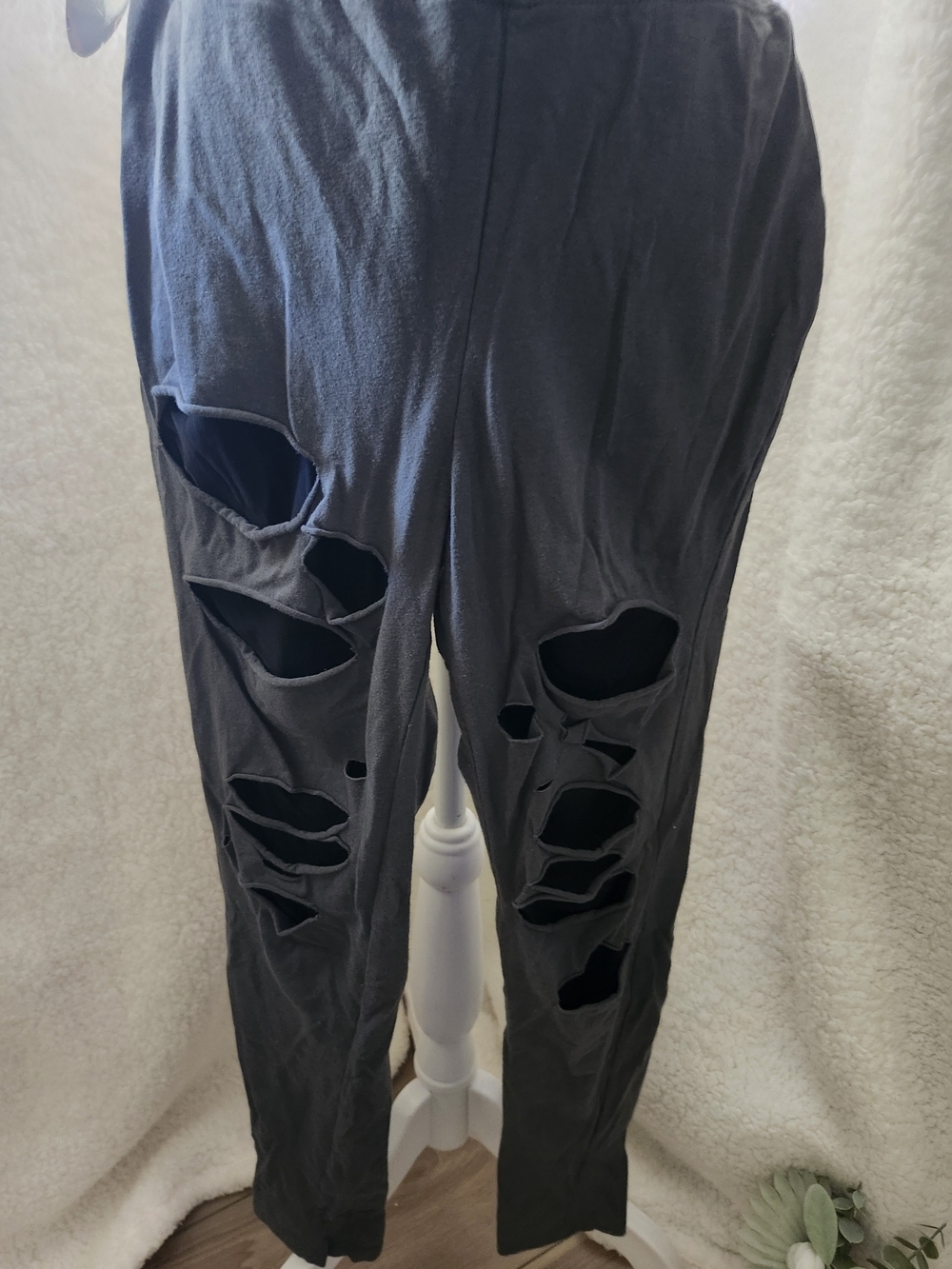 Active USA Men's Ripped Joggers in Charcoal Gray